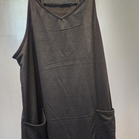 Oversized, comfy drop crotch Overalls - Picture 4 of 6